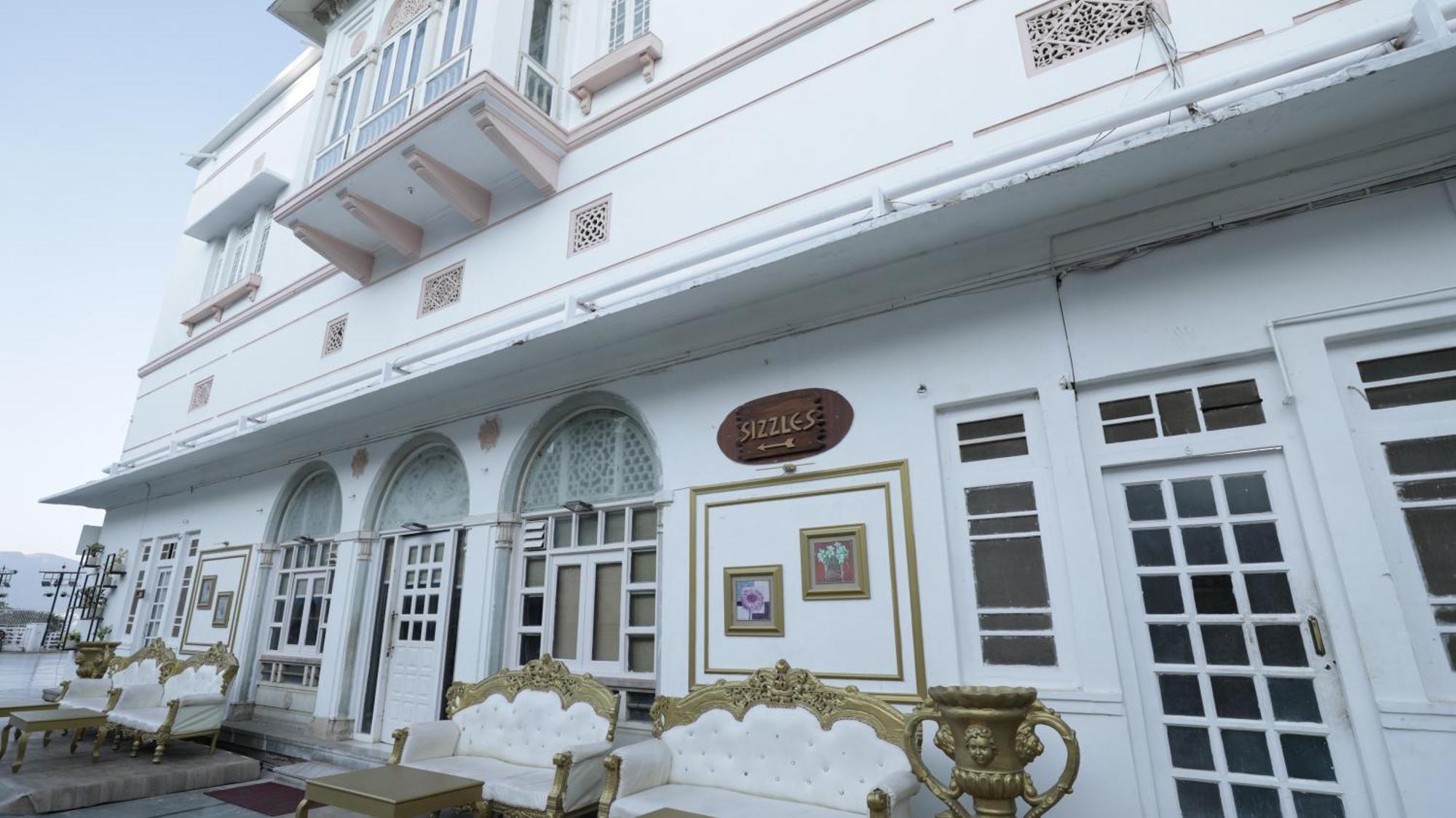 Hotel Merwara Estate- A Luxury Heritage Resort Ajmer Exterior photo