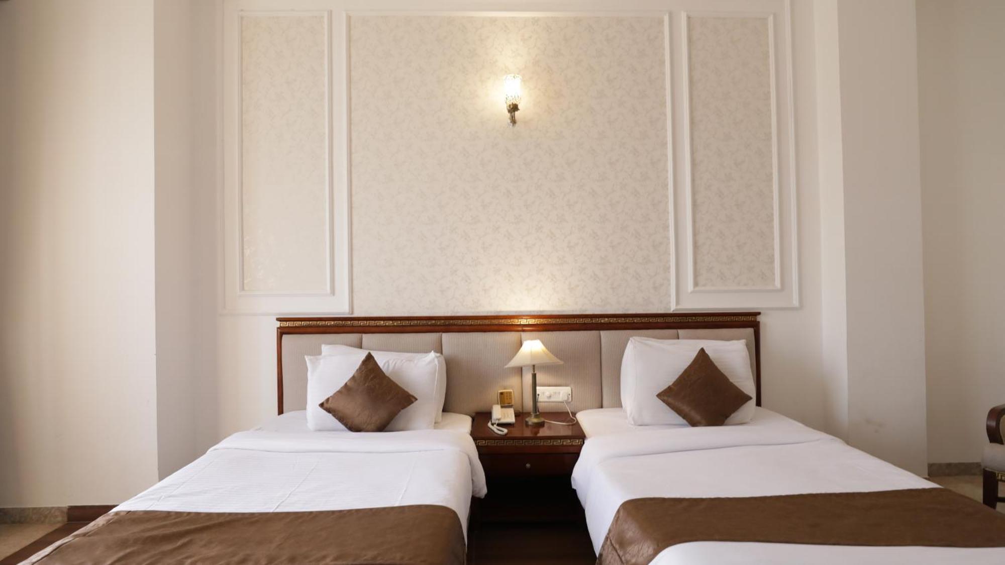 Hotel Merwara Estate- A Luxury Heritage Resort Ajmer Exterior photo